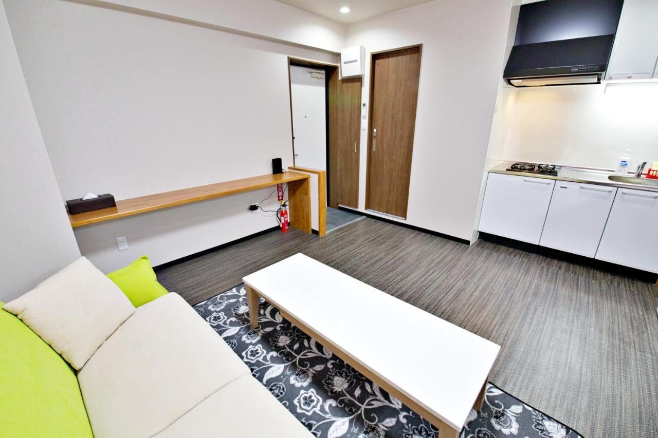 Tommy Condominium Wakasa 501 Наха Екстер'єр фото